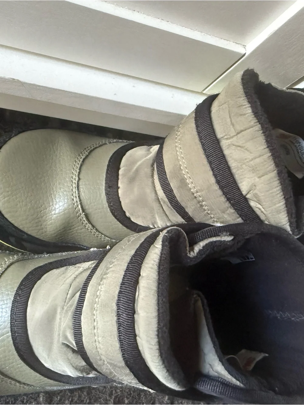 UGG Kids Black and Yellow Logo Pull-On Boots